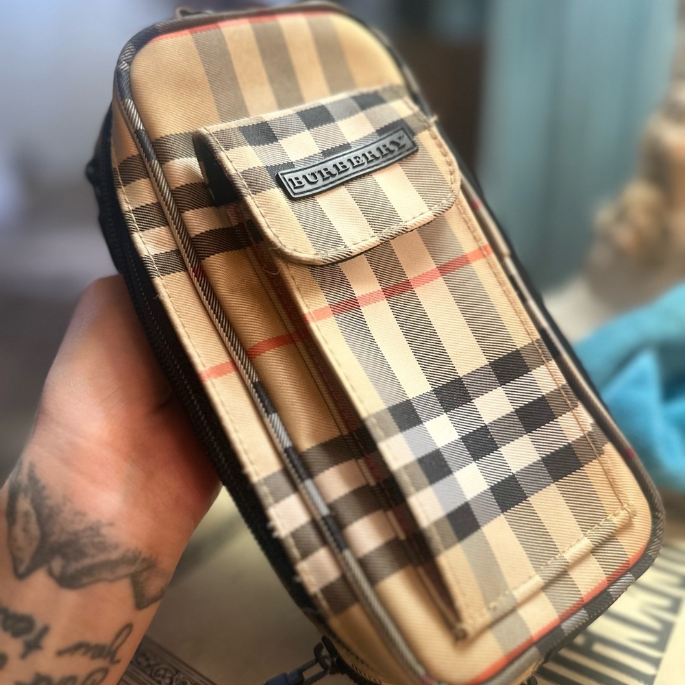 Burberry golf wallet